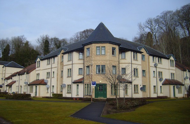 2 Bedroom Top Floor Flat Within 40 mins of Edinburgh, Good Transport Links