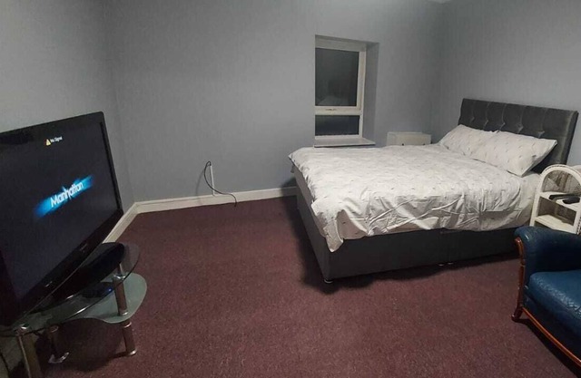 2 Bedrooms Apartment in Main Street Mexborough
