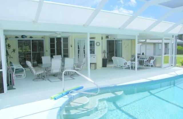 2 Bedrooms Private Vacation Home In Port Charlotte