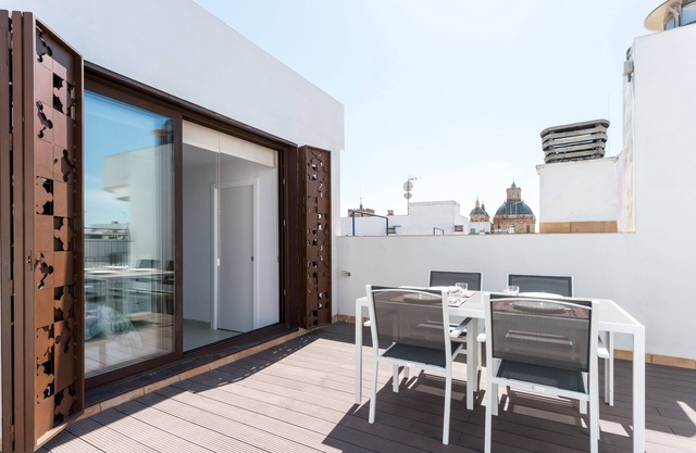2 bedrooms, private terrace, free parking