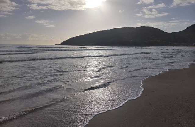 2 Minutos da Praia da Barra da Lagoa, Apto Para até 7 Pessoas