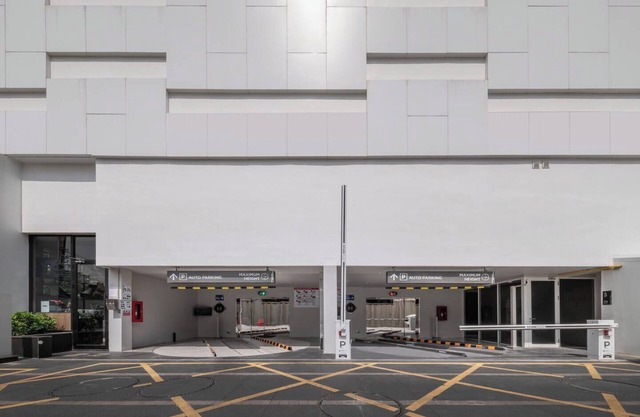 2 BR/sukhumvit 42/Monthly