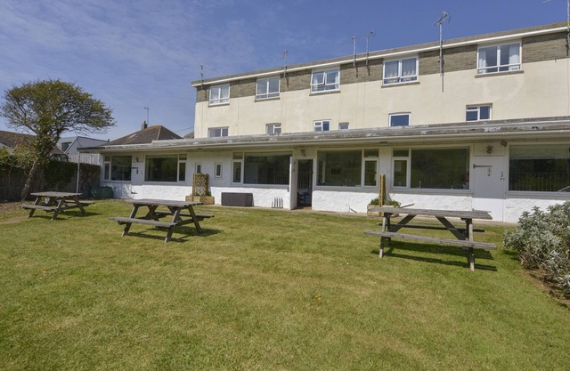2 BROOK COTTAGES, pet friendly, country holiday cottage in Hope Cove