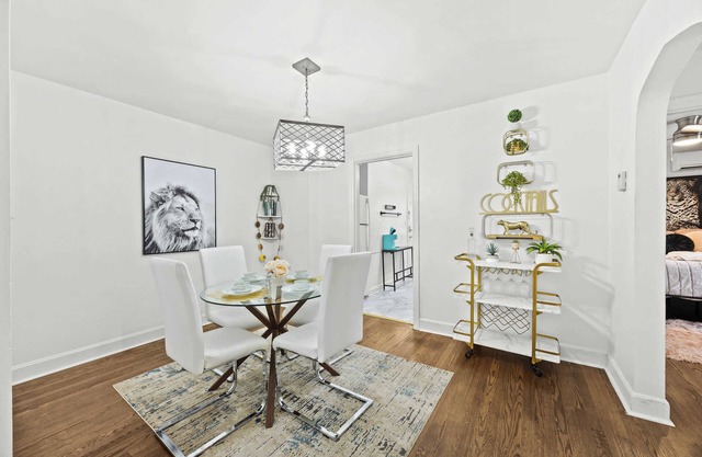 2 Charming Units Close to Downtown & Expo Center