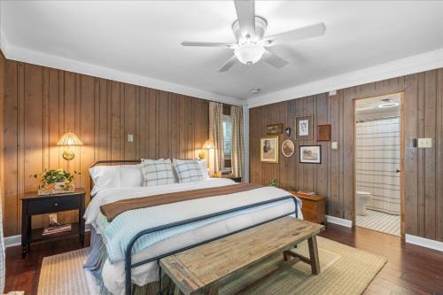 2- Chattanooga Suite