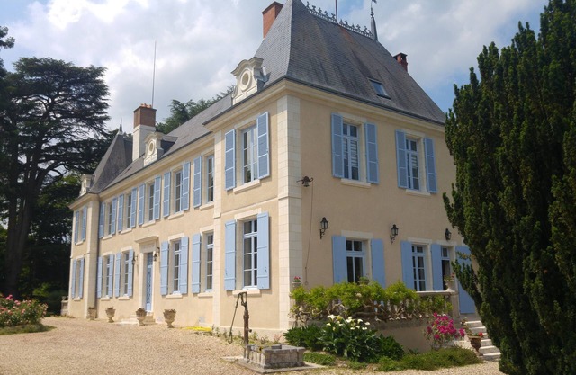 2 cottages classified 4 *, communicating in enclosed park of 1.5 ha with heated pool