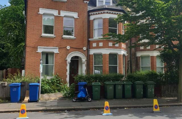 2 Double bedroom Garden Flat WEST DULWICHnFREE STREET PARKINGn20 MINS TO LONDON