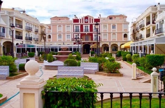 2 Double Bedroom, 2 Bathroom Villa with Roof Terrace and Pool - Sleeps 6