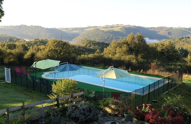 2* Family friendly complex ideal for families who wish to holiday together