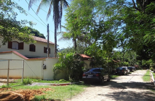 2. farm 500m2, duplex house, pool, lake, football field and barbecue.