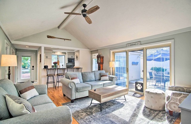 2 Mi to South Cape Beach State Park: Home w/Yard!