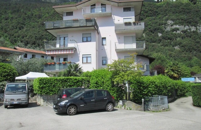 2 min from the historic center. Small apartment in quiet area with balcony.