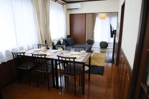 2 minutes on foot from the station You can use it with peace of mind because it is a whole house