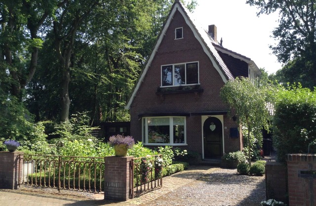 2 pers. Villa Donja very idyllic. Directly at the forest and near the beach.