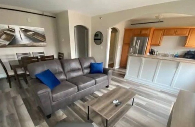 2 Rooms up Top = Twice the fun!