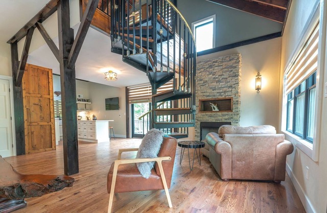 2 Units Luxurious Barn Suites in Lambertville NJ