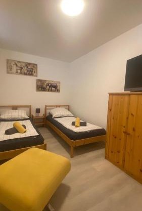 2 Zimmer Apartment, Küche u Terrasse in Freiburg