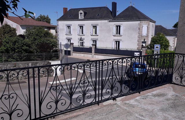20 mins from PUY du FOU, close to MARAIS POITEVIN and 1 hour from the ATLANTIC