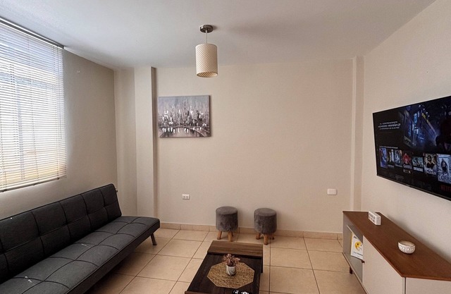 201 - Comfort and convenience in a private apartment with parking space