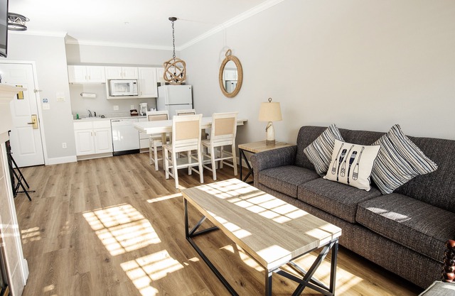 207 - Beautifully Updated One Bedroom Condo Suite