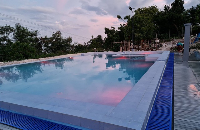 24/7 Lantawan Resort
