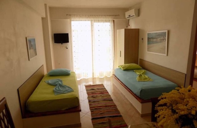 25 meters from beach 1