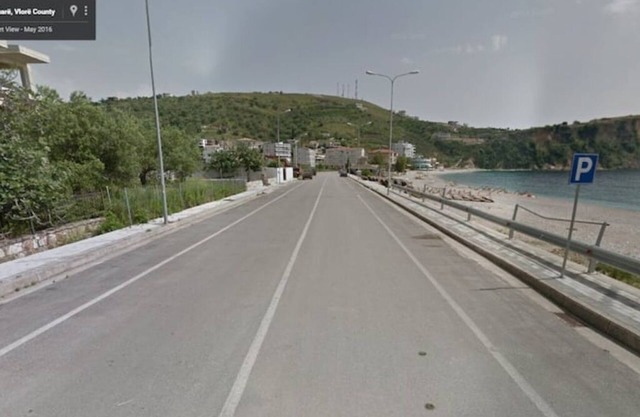 25 meters from the beach 7