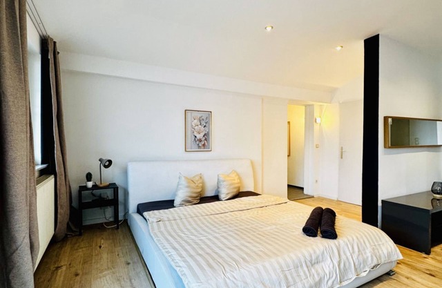 2BR Apartment for 6P; 16-Mins to Blumengärten