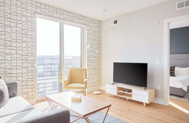 2BR Chic Philly Urban Getaway and Vibe