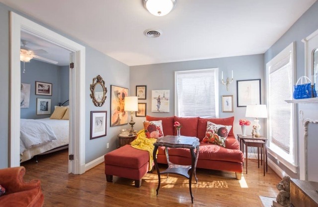2BR - FRANKFORT AVE - WALK & DINE - *BEST SPOT!