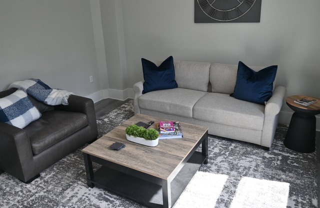 2br Gem in the heart of Springdale