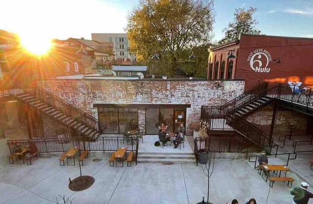 2Br Unit W/Cinema Room in Nulu
