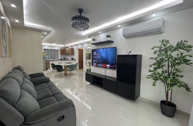 3.5 BR⭐️WIFI ⭐️NETFLIX⭐️10Min US EMBASSY📍SD 🇩🇴