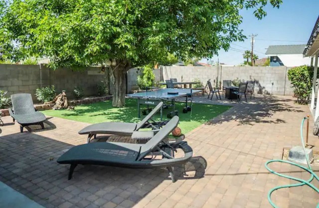 3 BDR Home Down Town Scottsdale with Hot Tub
