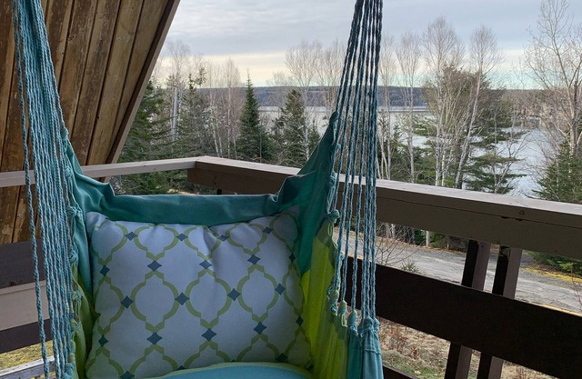 3 Bdrm Cottage near Baddeck and St. Ann's 1 hour to Inverness