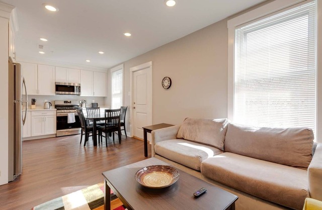 3 Bed 2 Bath Tourist House near Kendall Square