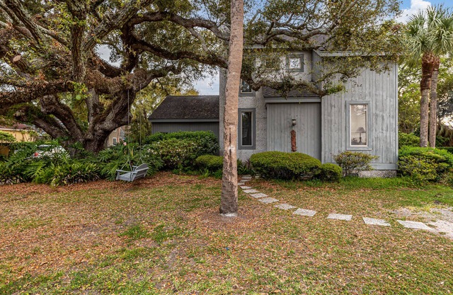 3 bed/3.5 bath home - Easy Walk to St. Simons Pier