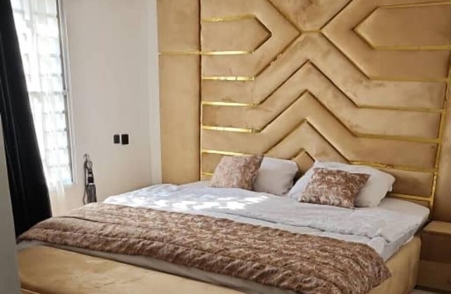 3-bed Apt in beautiful Ibadan with WiFi,nHouse 7 zartech transformer oluyole ib