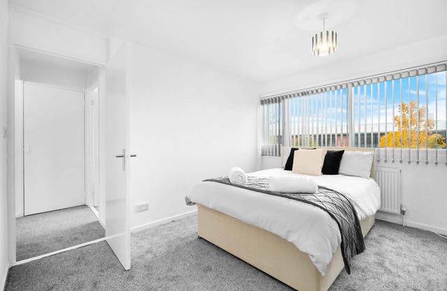 3-Bed House in Birmingham-Jlr,Nec,Bham,Airport