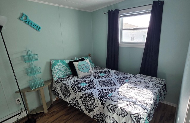 3 bed with fenced yard, fire pit, swings, 30 min from Clarenville