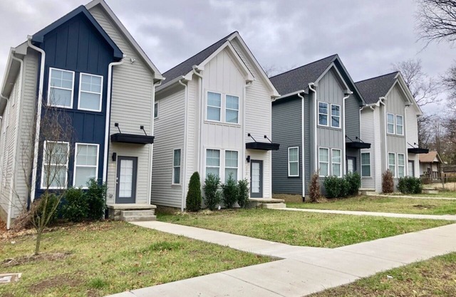 3-bedroom 2.5 bath new the zoo