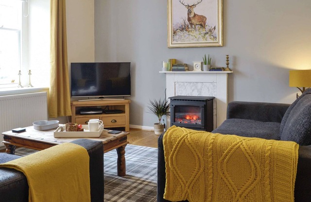 3 bedroom accommodation in Gatehouse of Fleet, near Kirkcudbright