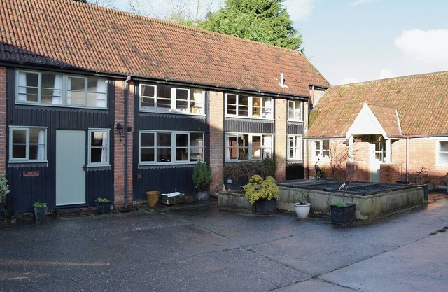 3 bedroom accommodation in Ottery St Mary