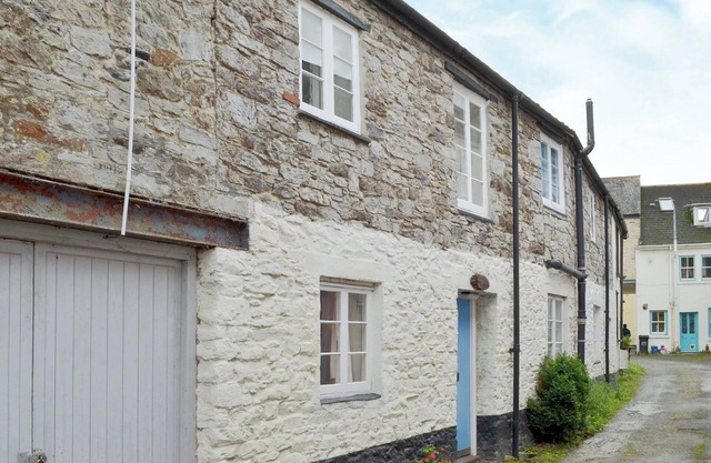 3 bedroom accommodation in Buckfastleigh, near Dartmoor