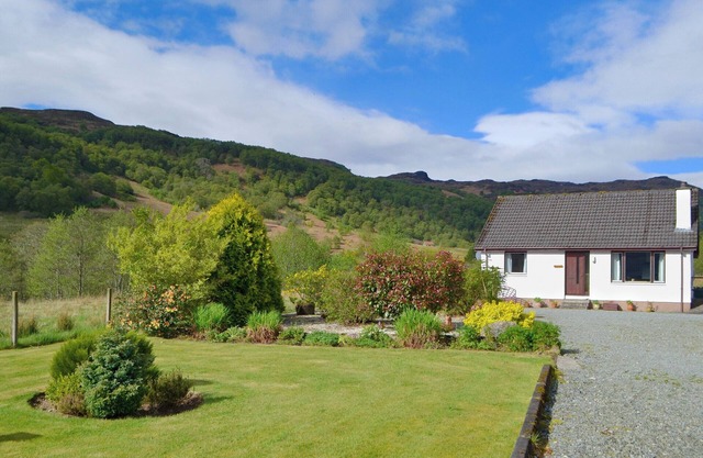 3 bedroom accommodation in Stromeferry, near Kyle of Lochalsh