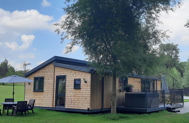 3 bedroom accommodation in Shrewsbury