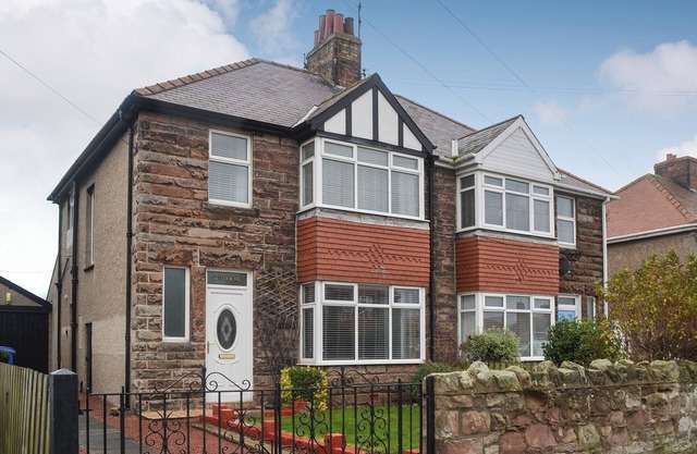 3 bedroom accommodation in Seahouses, near Alnwick