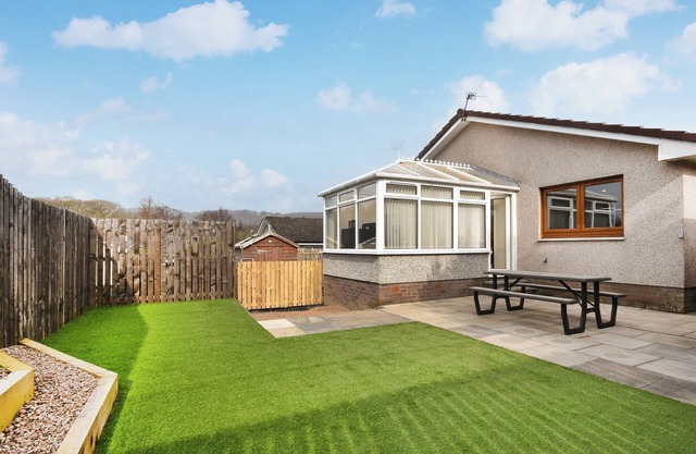 3 bedroom accommodation in St Madoes
