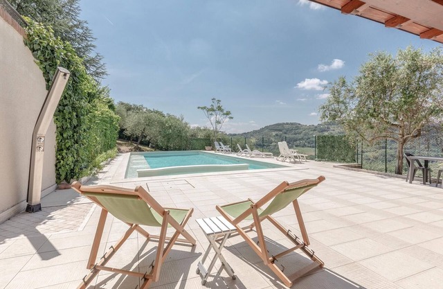 3 bedroom accommodation in Perugia -PG-