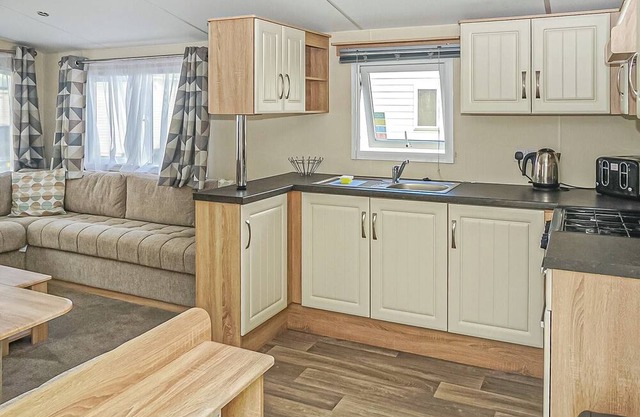 3 bedroom accommodation in Gwespyr, Nr Prestatyn, Denbighshire